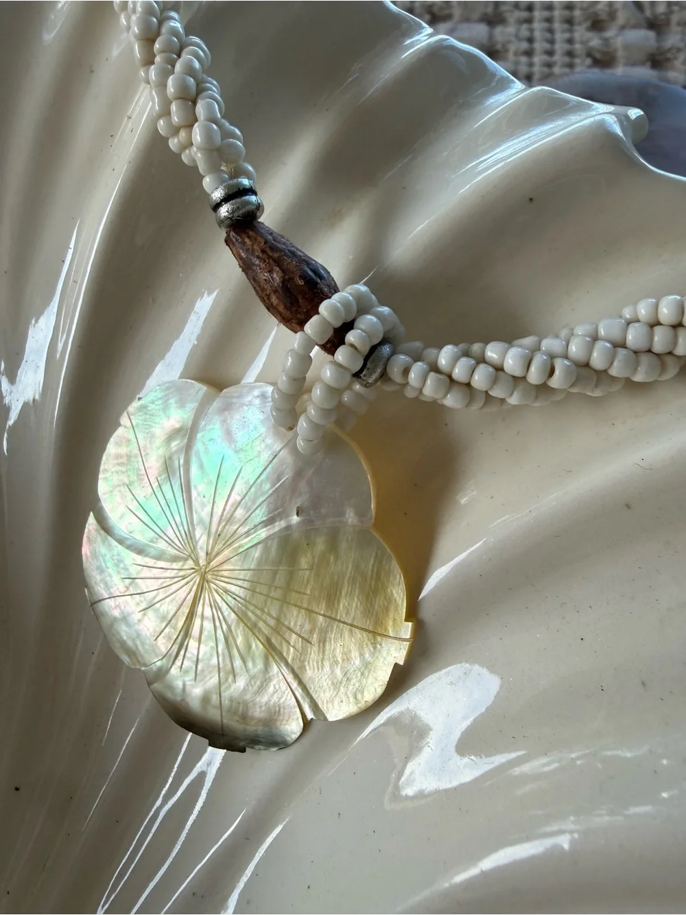 Vintage Mother of Pearl Flower Pendant White Beaded Statement Necklace Boho